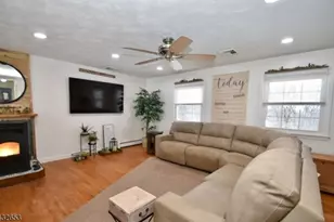 27 Grandview Ave, Jefferson Township, NJ 07460 - Photo 12