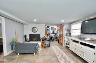 27 Grandview Ave, Jefferson Township, NJ 07460 - Photo 14