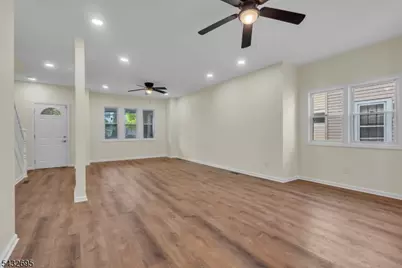 310 Summer St, Clifton, NJ 07011 - Photo 8