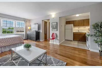 565 Grove St Unit E #10, Clifton, NJ 07013 - Photo 12