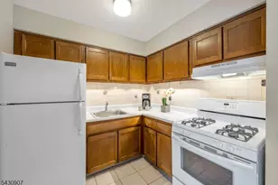 565 Grove St Unit E, Clifton, NJ 07013 - Photo 16