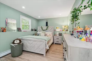 14 Lounsberry Hollow Rd, Vernon Twp., NJ 07461 - Photo 28