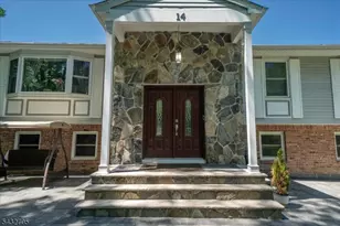 14 Lounsberry Hollow Rd, Vernon Twp., NJ 07461 - Photo 4
