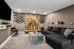 14 Lounsberry Hollow Rd, Vernon Twp., NJ 07461 - Photo 32