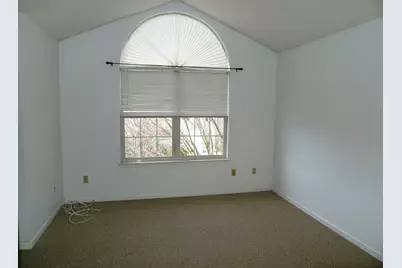 23 Pheasant Brook Court, Bedminster Township, NJ 07921 - Photo 6