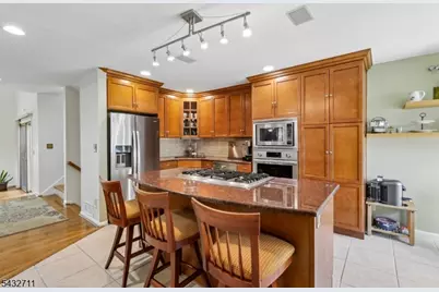 40 Woodland Drive, Woodland Park, NJ 07424 - Photo 6