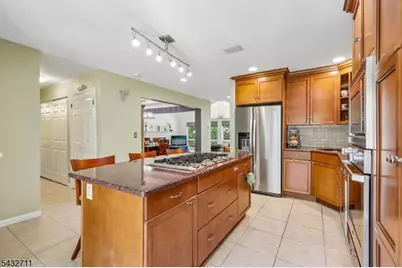 40 Woodland Drive, Woodland Park, NJ 07424 - Photo 8
