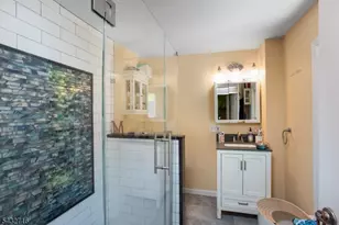 44 Elm St, Franklin Township, NJ 08873 - Photo 8