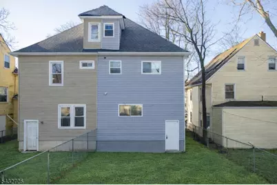 31 Homestead Park, Newark, NJ 07108 - Photo 2
