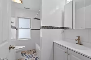 223 Main St Unit, Belleville, NJ 07109 - Photo 16