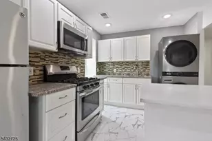 223 Main St Unit, Belleville, NJ 07109 - Photo 2