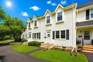 712 Marlborough Common, Hillsborough Township, NJ 08844 - Photo 2