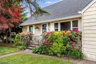 66 Coeyman Ave, Bloomfield, NJ 07003 - Photo 2