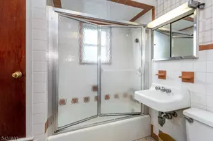 66 Coeyman Ave, Bloomfield, NJ 07003 - Photo 18