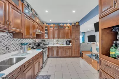 221 223 E 2nd Ave, Roselle, NJ 07203 - Photo 6
