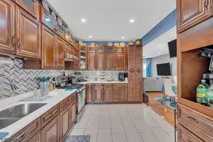 221 223 E 2nd Ave, Roselle, NJ 07203 - Photo 6