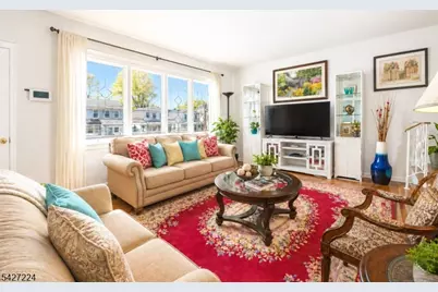 188 Kerrigan Blvd, Newark, NJ 07106 - Photo 22