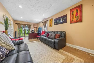 188 Kerrigan Blvd, Newark, NJ 07106 - Photo 24