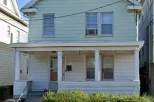 42 S Second St, Elizabeth, NJ 07206 - Photo 2
