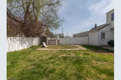 706 Keep St, Linden, NJ 07036 - Photo 16