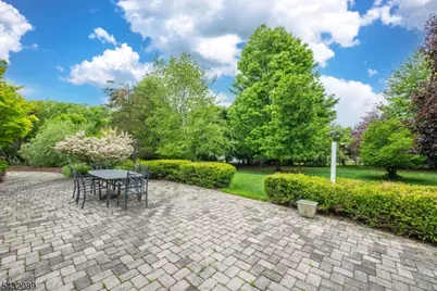 104 Shrewsbury Dr, Livingston, NJ 07039 - Photo 40