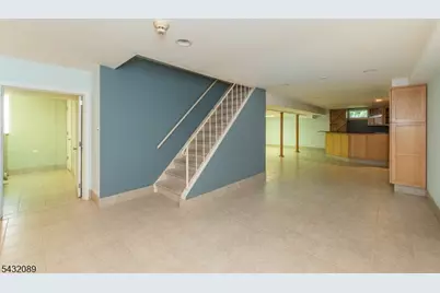 104 Shrewsbury Dr, Livingston, NJ 07039 - Photo 32