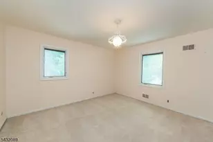 104 Shrewsbury Dr, Livingston, NJ 07039 - Photo 30