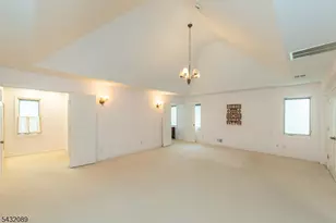 104 Shrewsbury Dr, Livingston, NJ 07039 - Photo 24