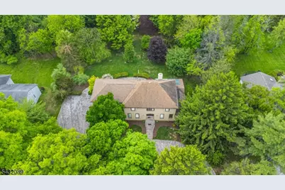 104 Shrewsbury Dr, Livingston, NJ 07039 - Photo 1