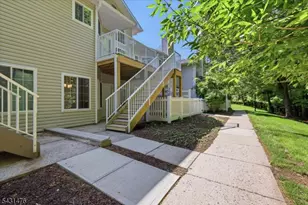 13 Encampment Dr, Bedminster Township, NJ 07921 - Photo 24