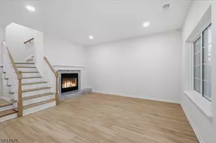 13 Encampment Dr, Bedminster Township, NJ 07921 - Photo 4