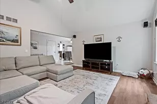 4 Pembrook Ct, Liberty Township, NJ 07838 - Photo 16
