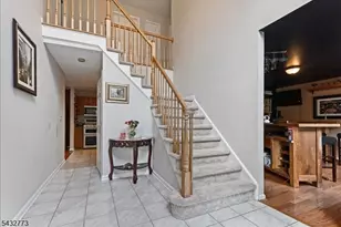 4 Pembrook Ct, Liberty Township, NJ 07838 - Photo 4
