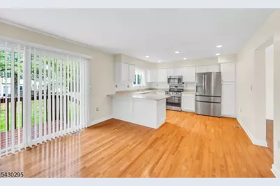 39 Balsam Ct, Hillsborough Township, NJ 08844 - Photo 16