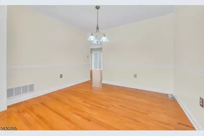 39 Balsam Ct, Hillsborough Township, NJ 08844 - Photo 10