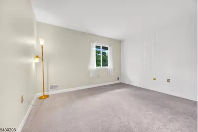 39 Balsam Ct, Hillsborough Township, NJ 08844 - Photo 20