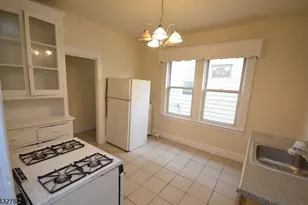 30 Goodwin Ave, Newark, NJ 07112 - Photo 4