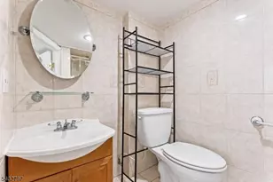 17 Hickory Dr, Oakland, NJ 07436 - Photo 20