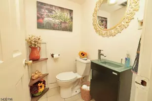 566 Highland Ave, Newark, NJ 07104 - Photo 20