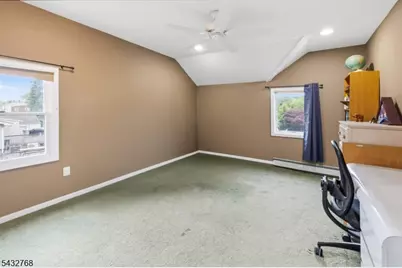 72 Forest Ave, Hawthorne, NJ 07506 - Photo 18