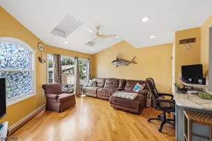 72 Forest Ave, Hawthorne, NJ 07506 - Photo 14