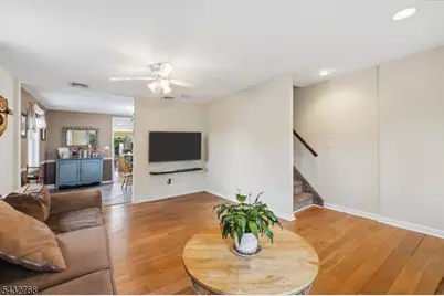 72 Forest Ave, Hawthorne, NJ 07506 - Photo 12