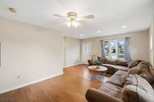 72 Forest Ave, Hawthorne, NJ 07506 - Photo 10