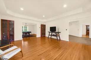 578 Route 614, Union Township, NJ 08802 - Photo 16
