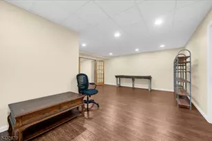 578 Route 614, Union Township, NJ 08802 - Photo 46