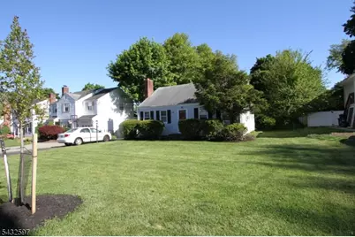 34 Union St, Hawthorne, NJ 07506 - Photo 2