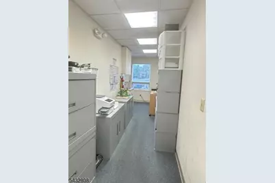 107 W Main St, Clinton, NJ 08809 - Photo 6
