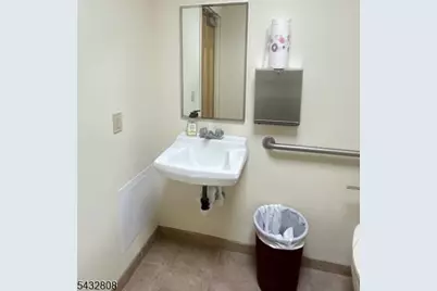 107 W Main St, Clinton, NJ 08809 - Photo 18