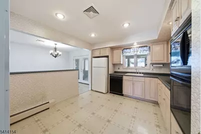 67 Hook Mountain Rd, Montville Township, NJ 07045 - Photo 8