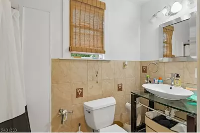 47 Chestnut St, West Orange Township, NJ 07052 - Photo 18